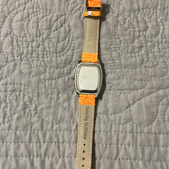 Activa Swiss watch - Picture 2 of 2